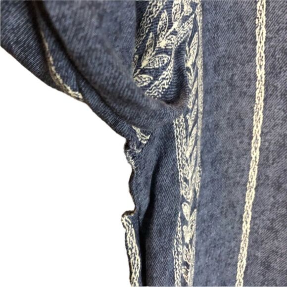 3 for $30! Honey belle patterned tunic - Picture 6 of 10